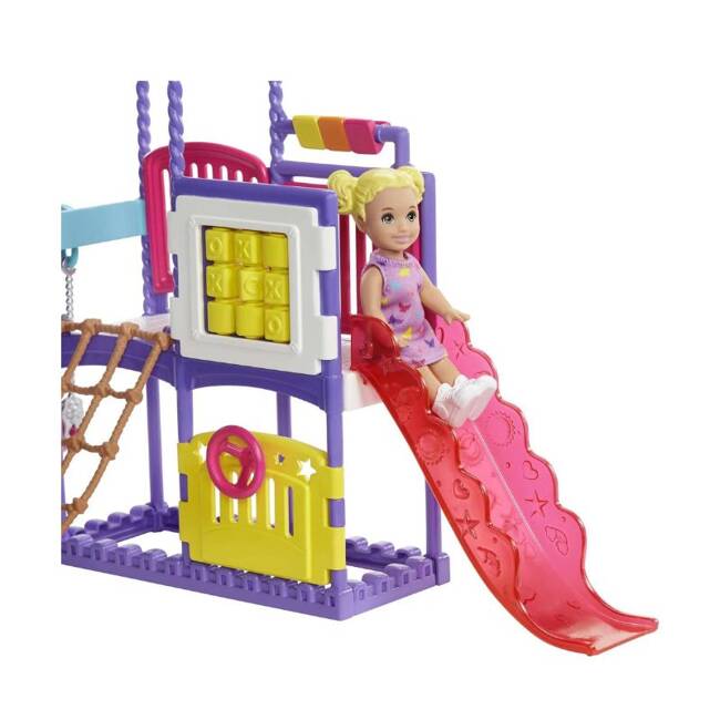 Barbie Skipper Klub Opiekunek GHV89 - Plac Zabaw