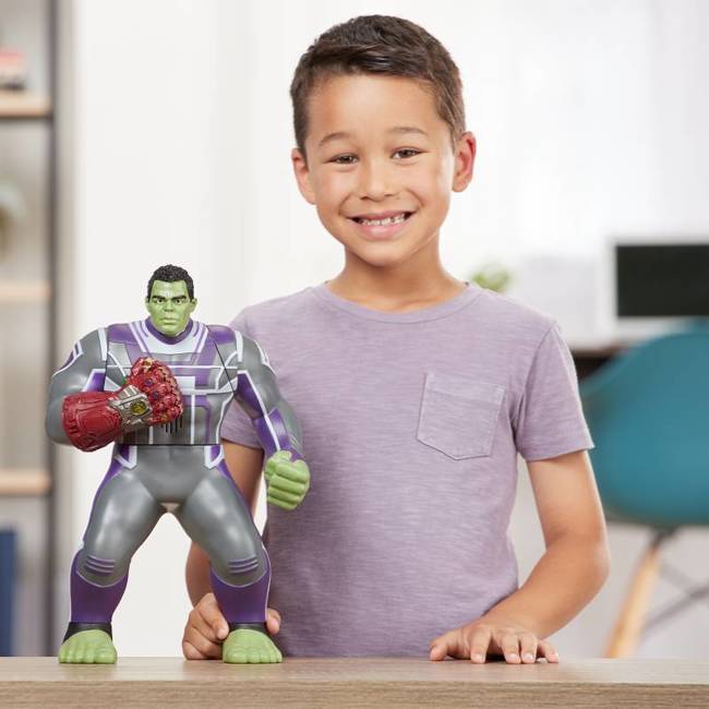 Hasbro Avengers Interaktywna Figurka Hulk Z Rękawicą Thanosa