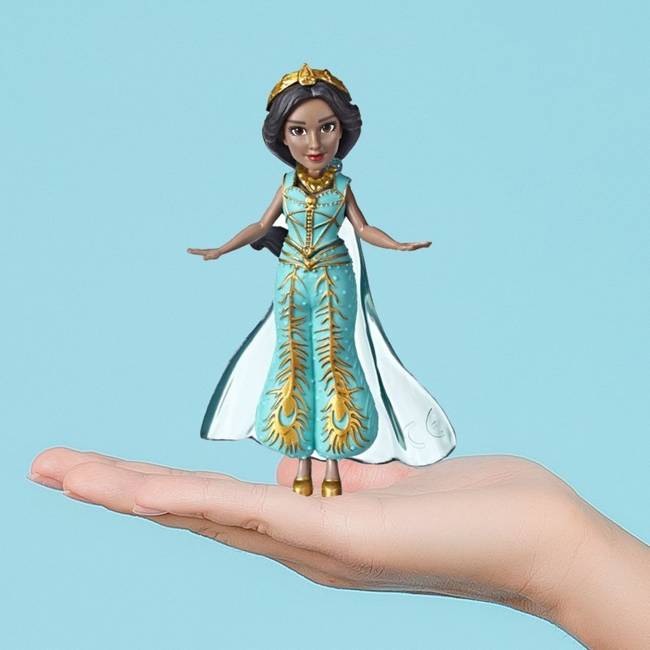 Hasbro Figurka 8cm Alladyn Disney Jasmina W Zielonej Sukience