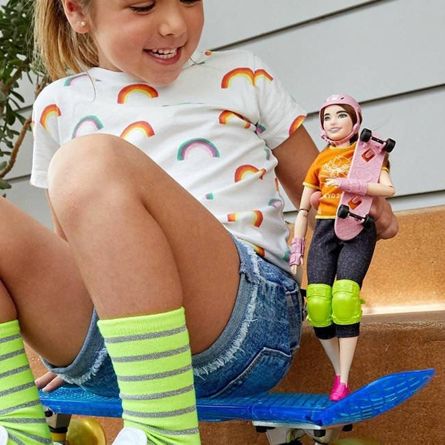 Lalka Barbie Olimpijka Skateboarding Mattel