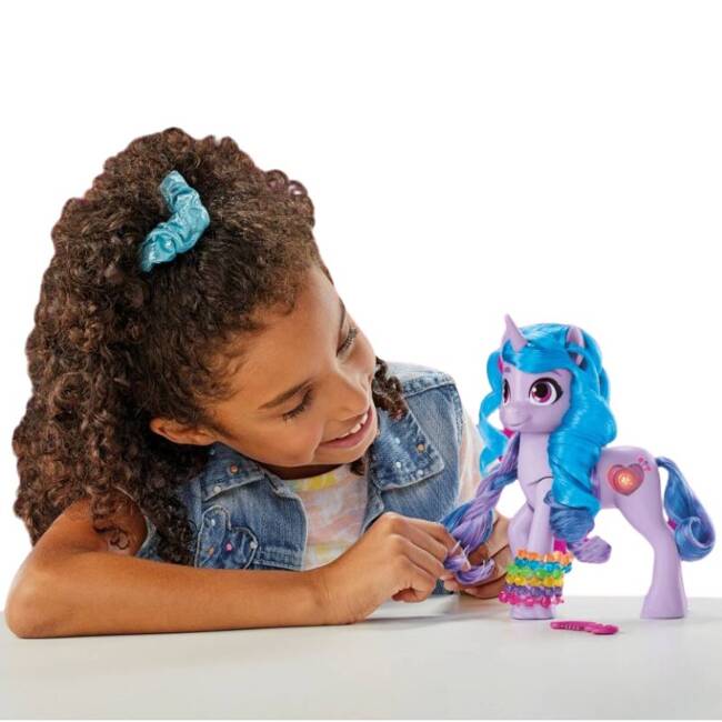 My Little Pony Figurka Izzy Moonbow Dźwięk F3870 - Świeci i Śpiewa!